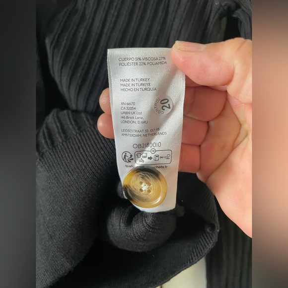 PILCRO The Kassidy Deep-V-Neck Pullover Sweater - Picture 8 of 8